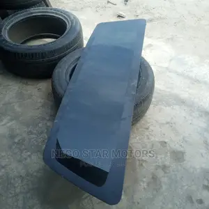 Nissan Titan Back Glass