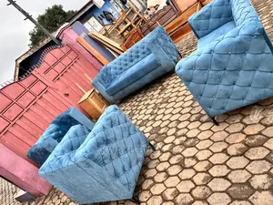 Buttons in Style Sofa Chair