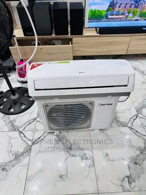 Fresh in Box Daytek 1.5hp Split R410 Gas White