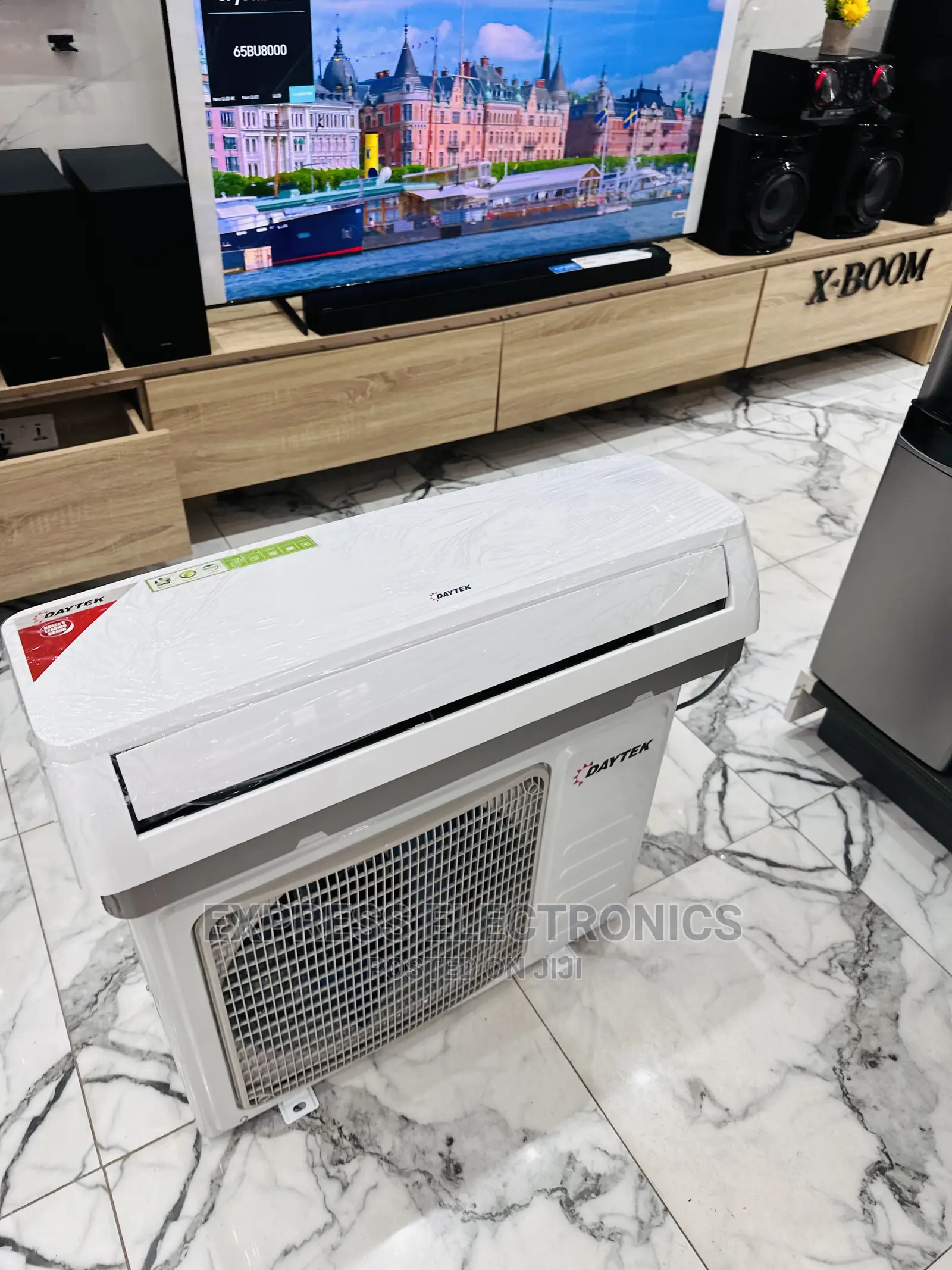 Get Discount on Daytek AC White Split R410 Gas 1.5hp