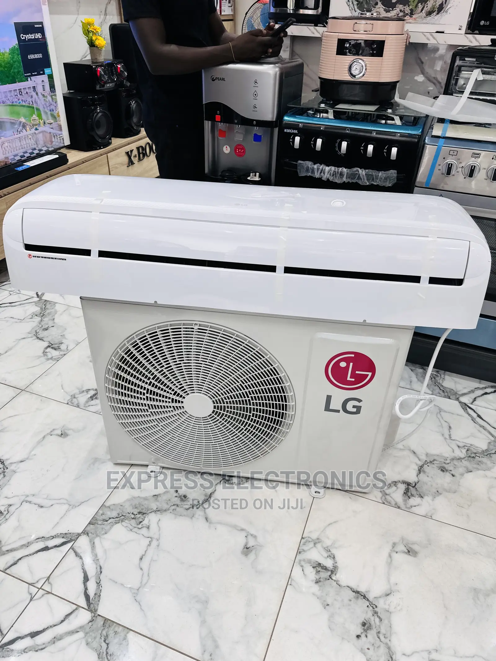 Brand~New Split R410 Gas 2.5hp AC White LG