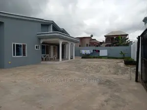 5bdrm House in Achiase, Near, Ejisu-Juaben Municipal for sale