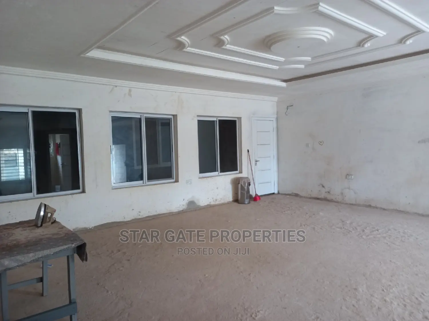 5bdrm House in Achiase, Near, Ejisu-Juaben Municipal for sale