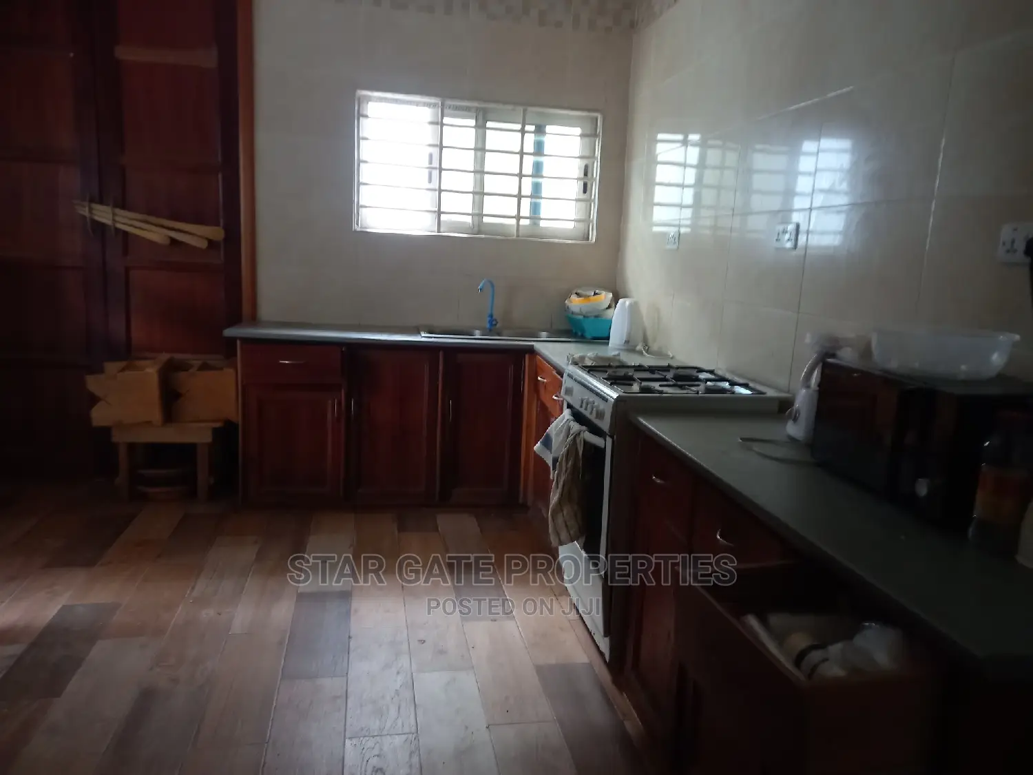 5bdrm House in Achiase, Near, Ejisu-Juaben Municipal for sale