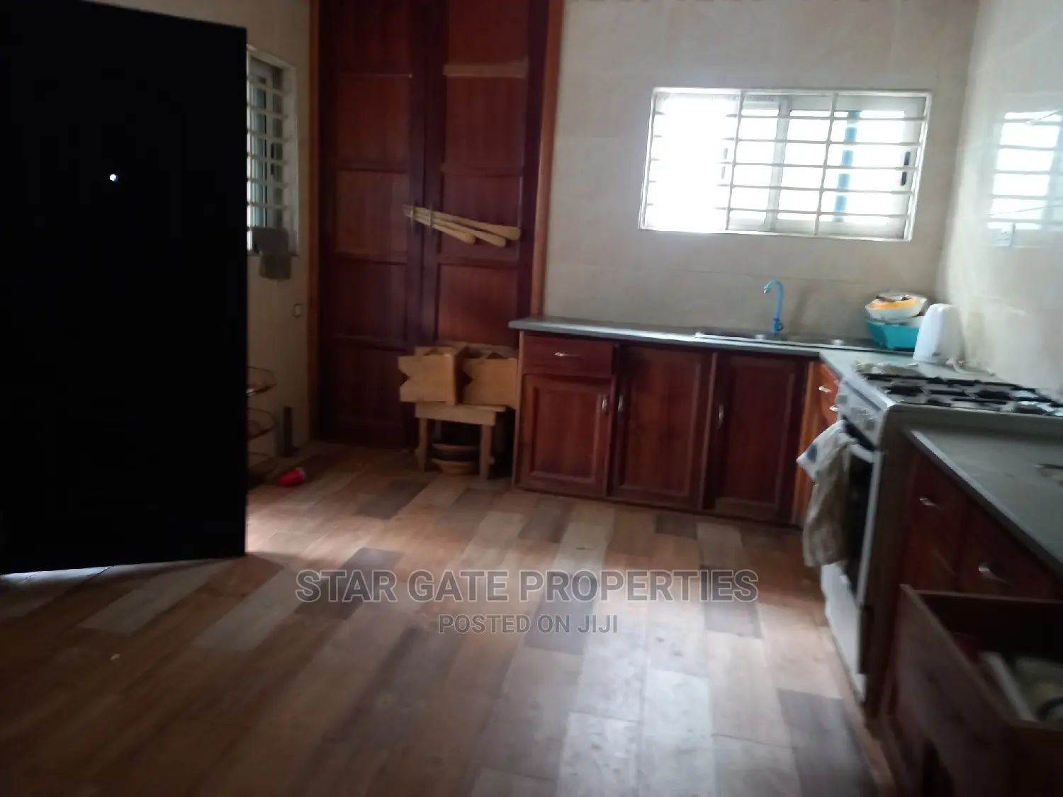 5bdrm House in Achiase, Near, Ejisu-Juaben Municipal for sale