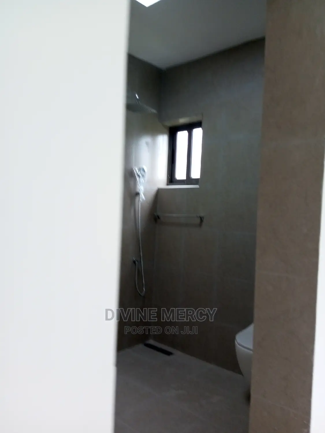 4bdrm Block of Flats in Kasoa for sale