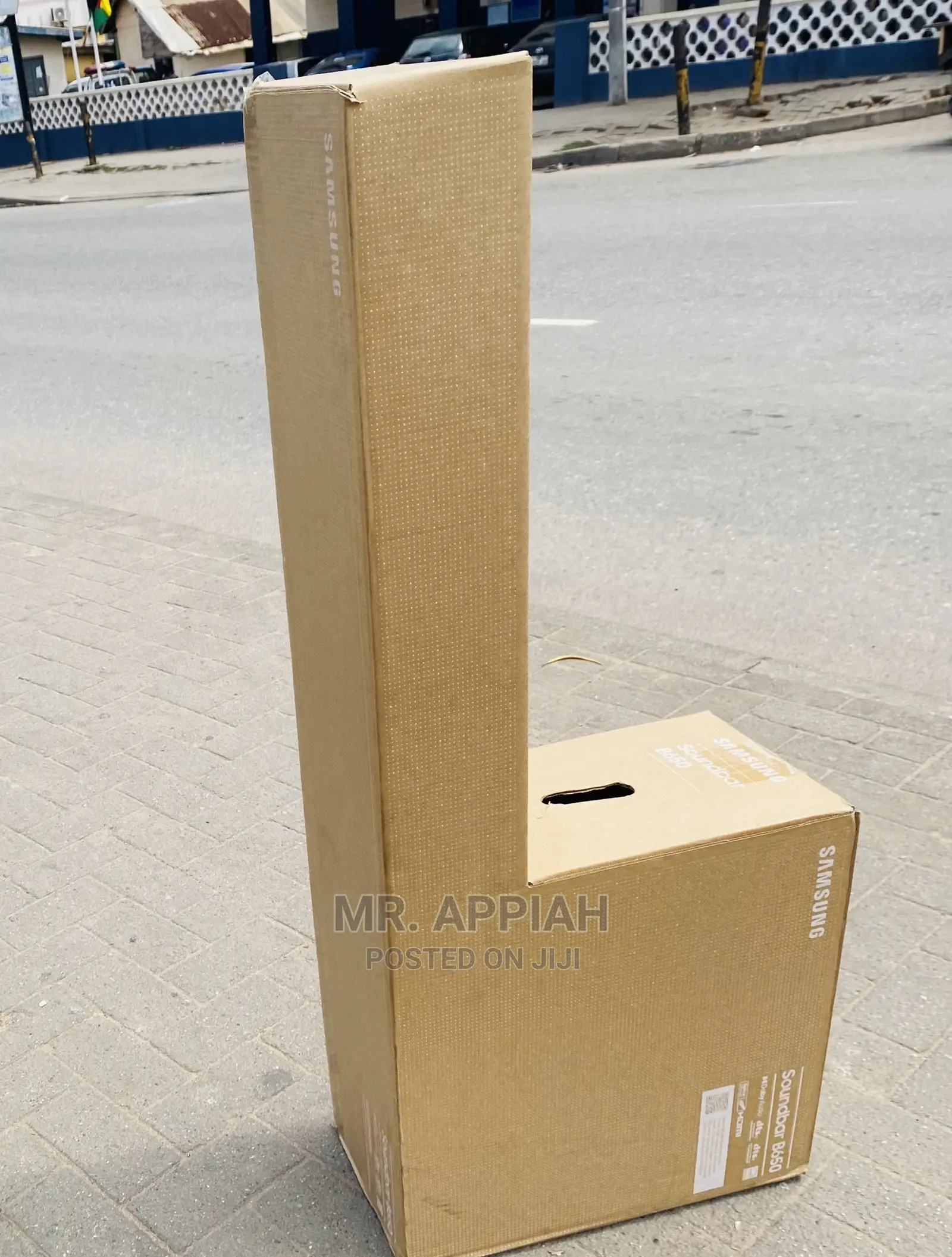 Latest Samsung Basic Black hw-B650 Sound Bar System 