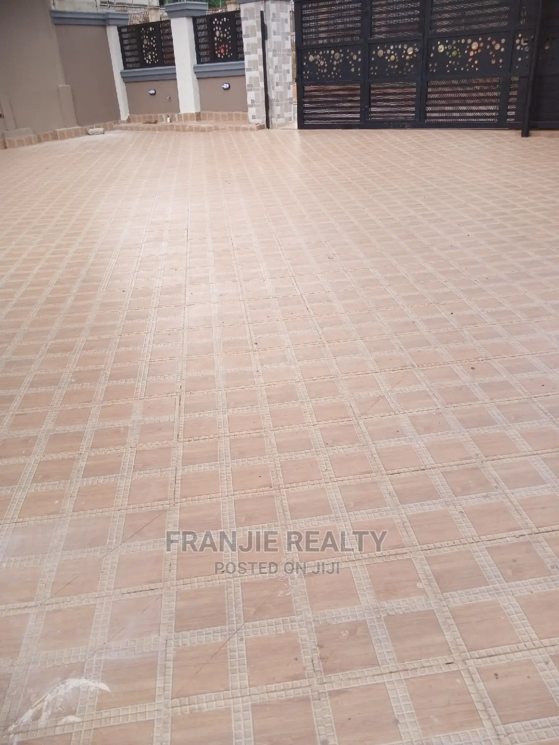 2bdrm Apartment in Weija for rent