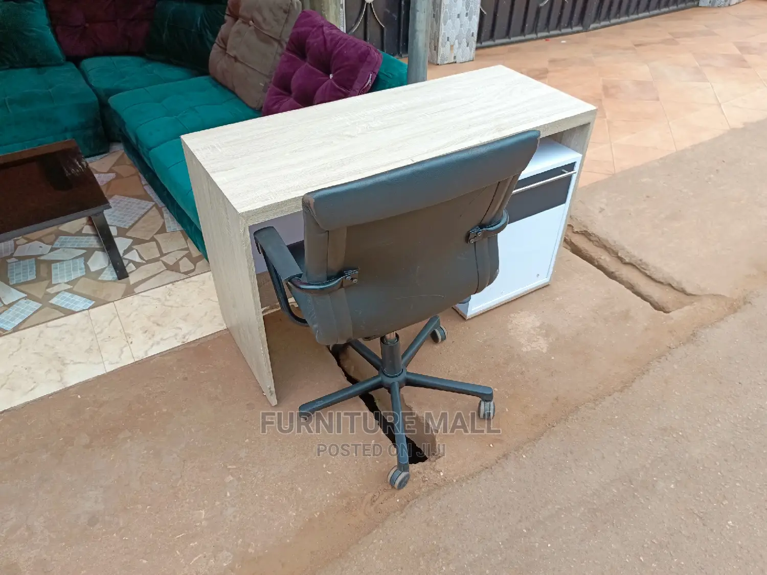 Study Table With Chair Available as Seen. Free Delivery