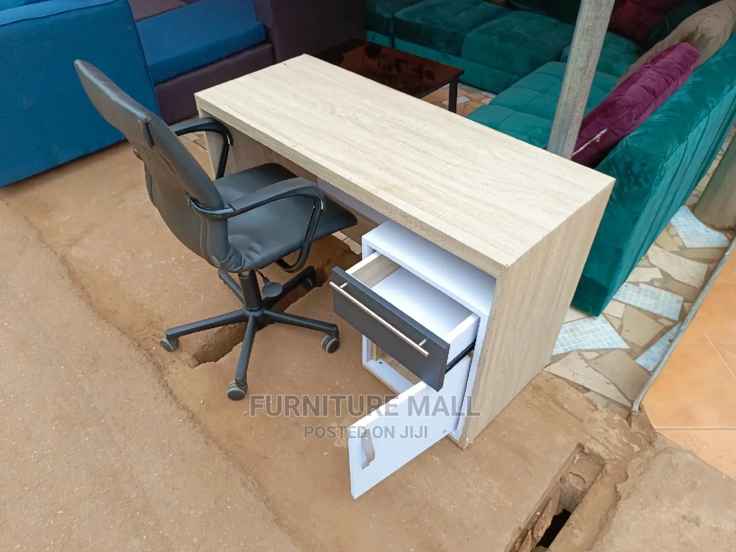Study Table With Chair Available as Seen. Free Delivery