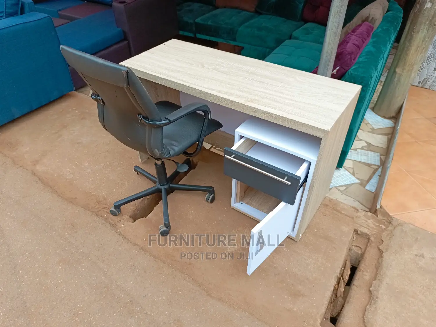 Study Table With Chair Available as Seen. Free Delivery