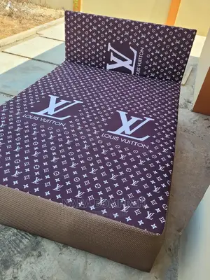 Inbuilt Double Bed