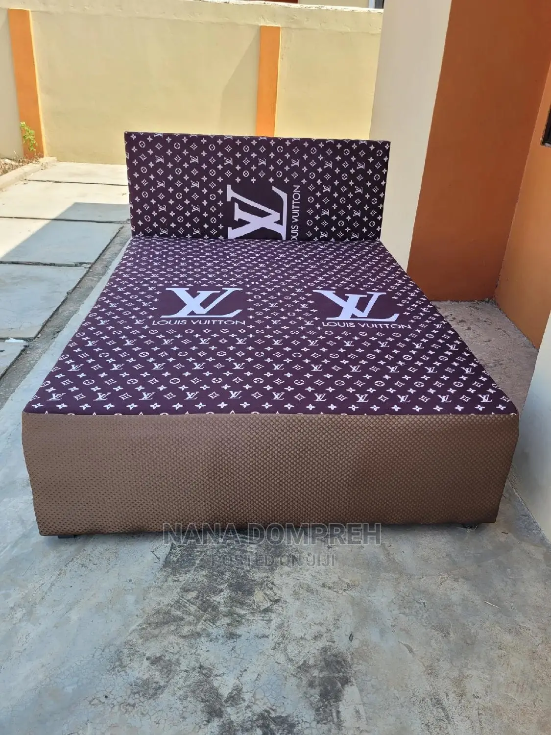 Inbuilt Double Bed