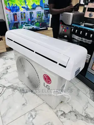 A New Sleek Design 2.5hp Split R410 Gas LG AC White