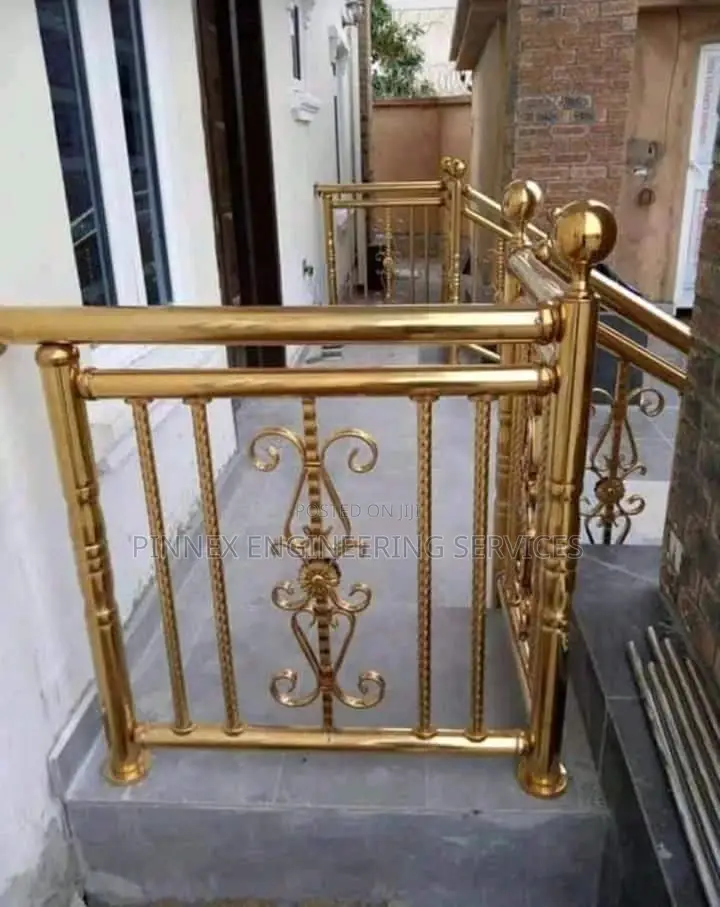 Gold Balustrade / Balustrade