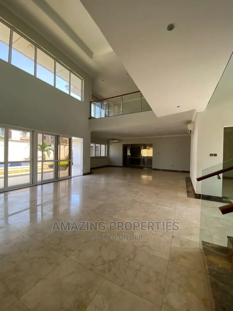5bdrm House in Airport for sale