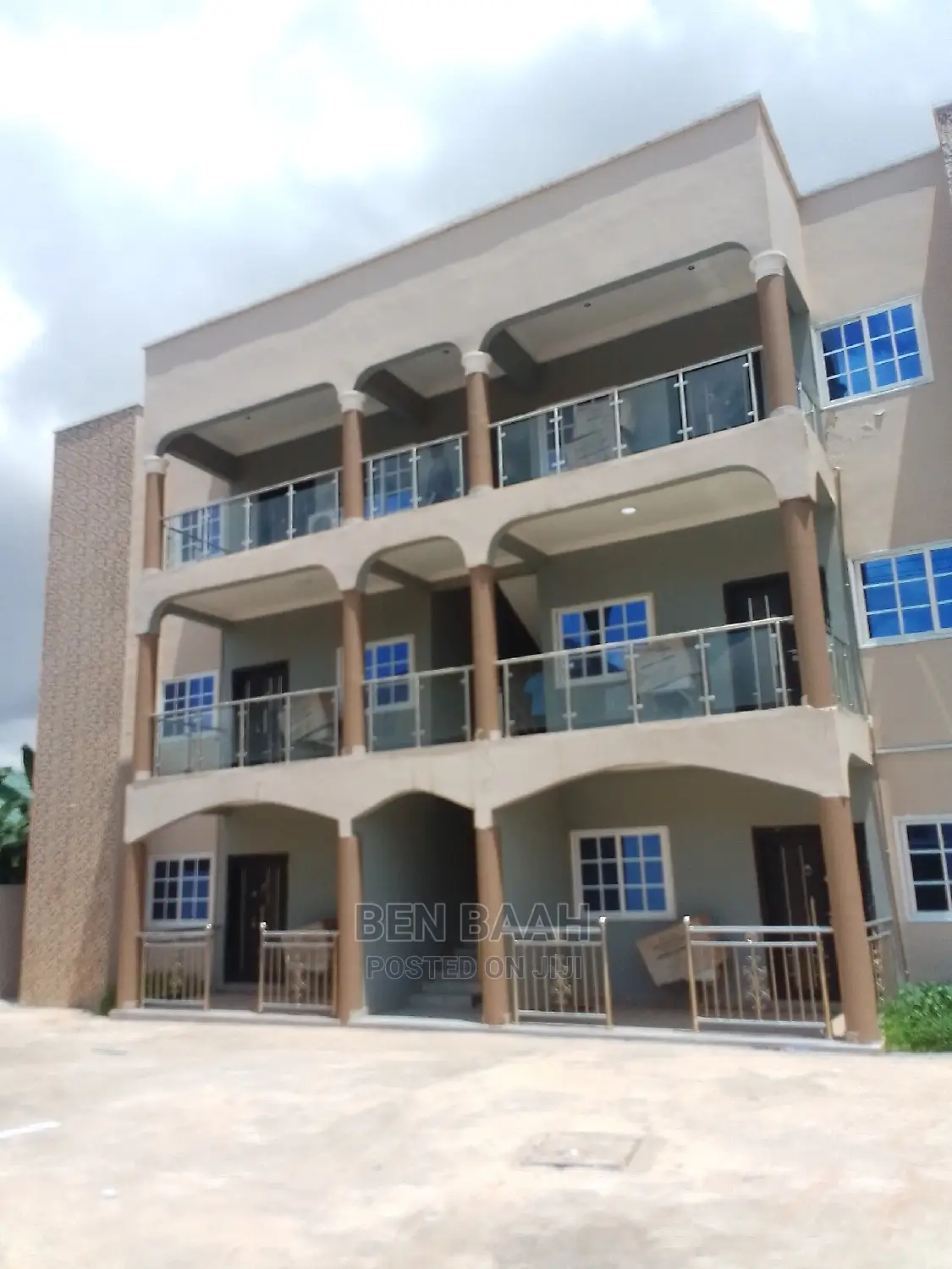 2bdrm Apartment in Ben Properties, Ashomang Estate for rent