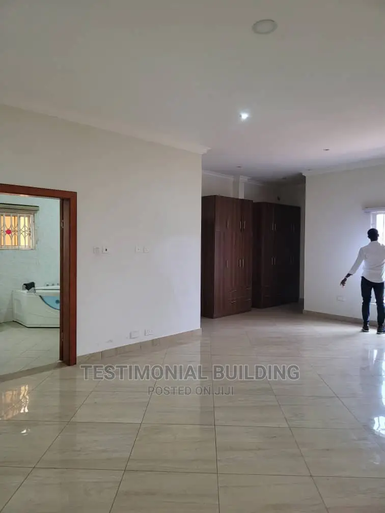 5bdrm House in Testimonial Building, East Legon for sale