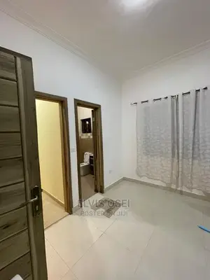2bdrm Apartment in Palas Town, Awoshie for rent