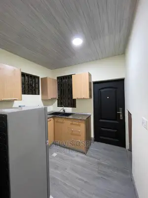 2bdrm Apartment in Palas Town, Awoshie for rent