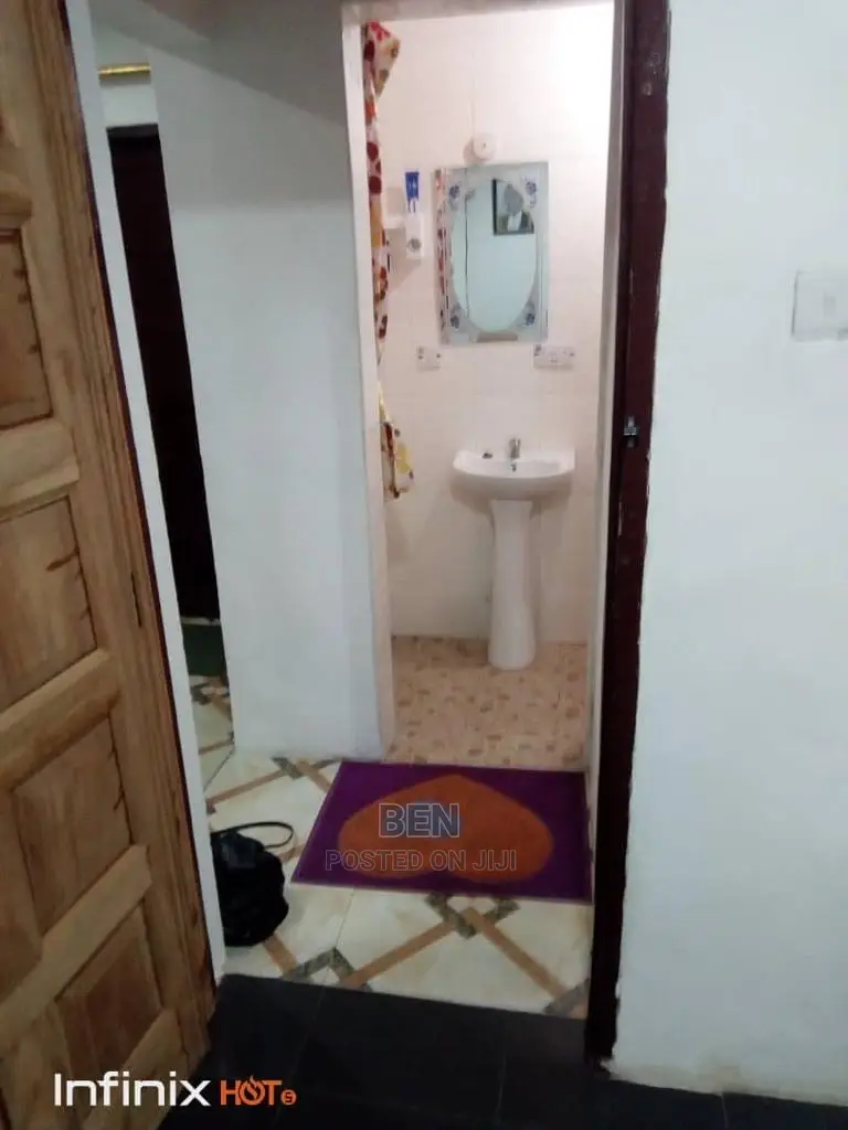 Furnished 1bdrm House in Pig-Farm Kotokobabi, Kotobabi for rent