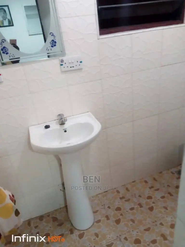 Furnished 1bdrm House in Pig-Farm Kotokobabi, Kotobabi for rent