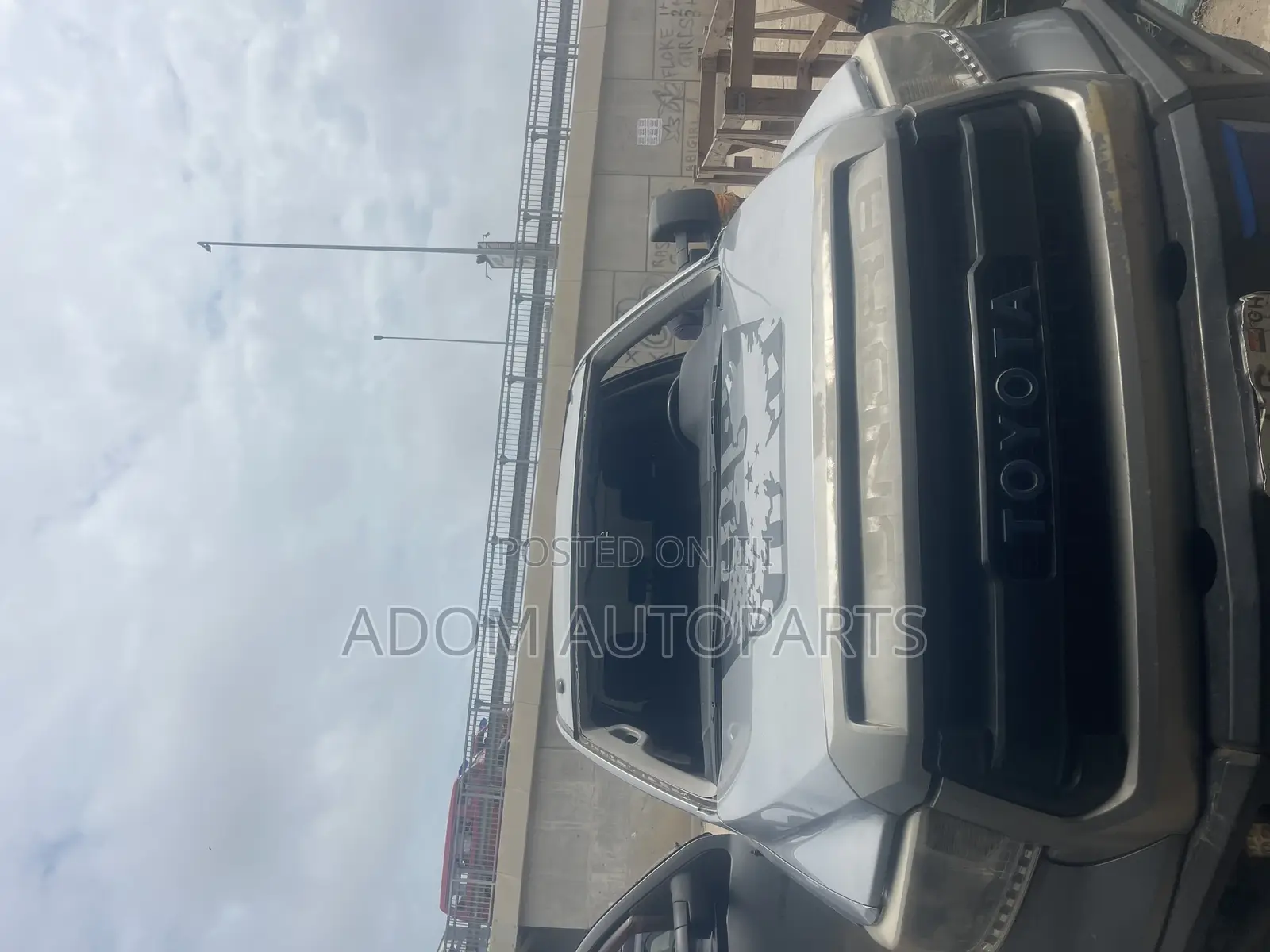 Toyota Tundra Windscreen