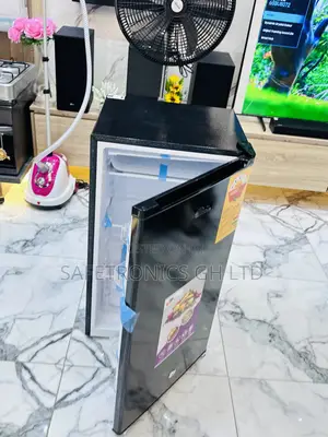 92 Liters Rainbow Tabletop Topfreezer Singledoor Fridge