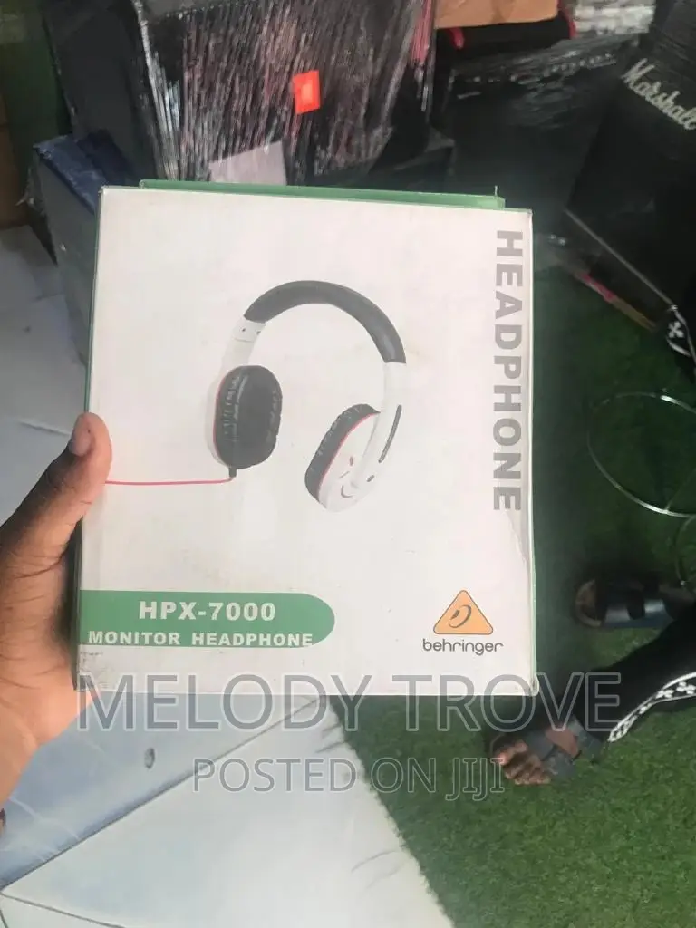 HPX 7000 Behringer Headphones