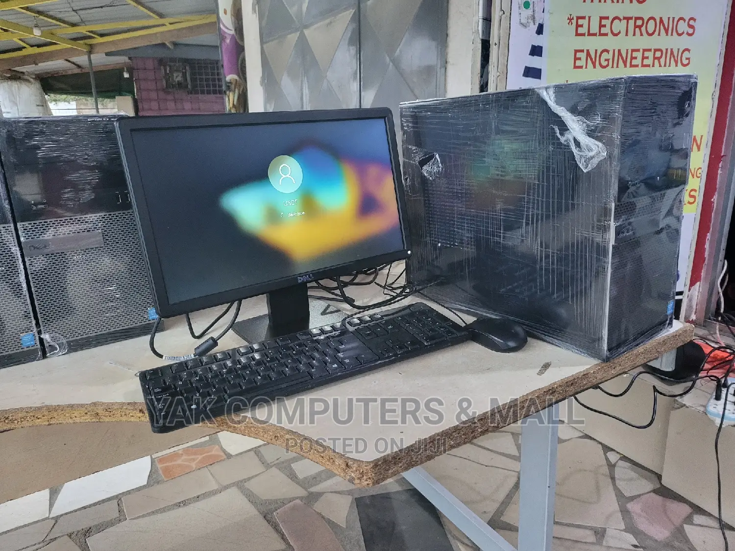 Desktop Computer Dell 4GB Intel Core I3 HDD 500GB