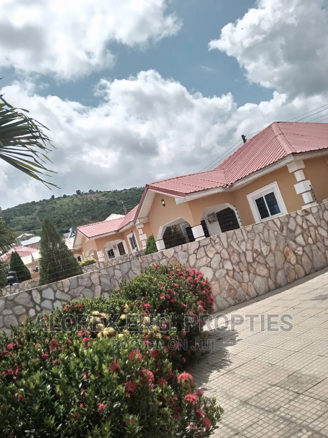 2bdrm House in Special Ice, Oyarifa for rent