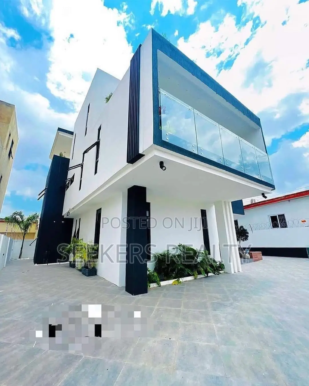 5bdrm House in Seekers Realty, East Legon for sale