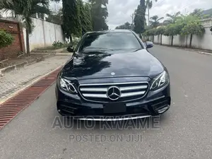 Mercedes-Benz E300 2017 Black