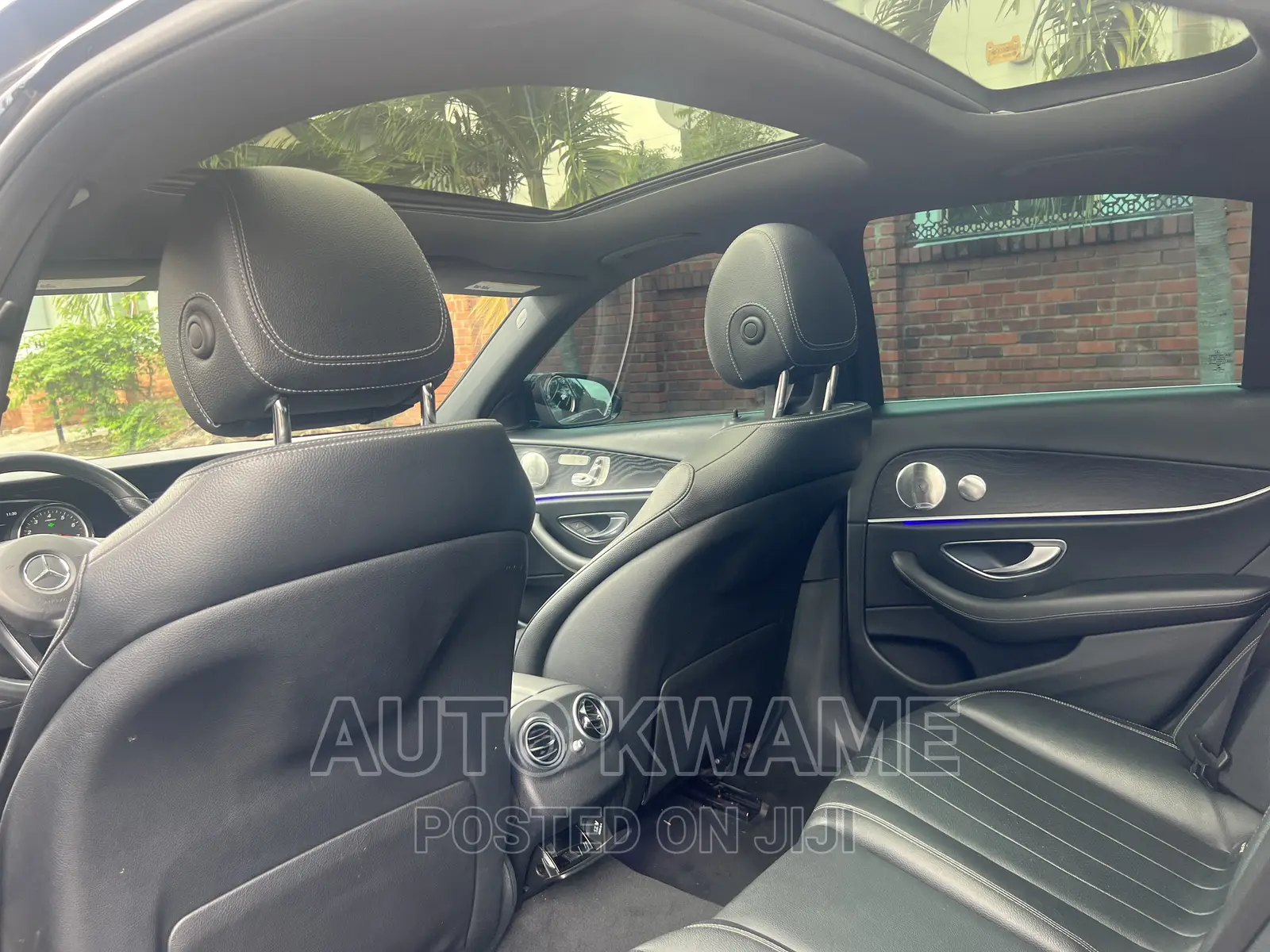 Mercedes-Benz E300 2017 Black