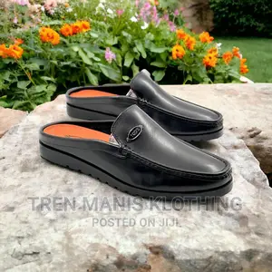 TOD’S Half Shoe