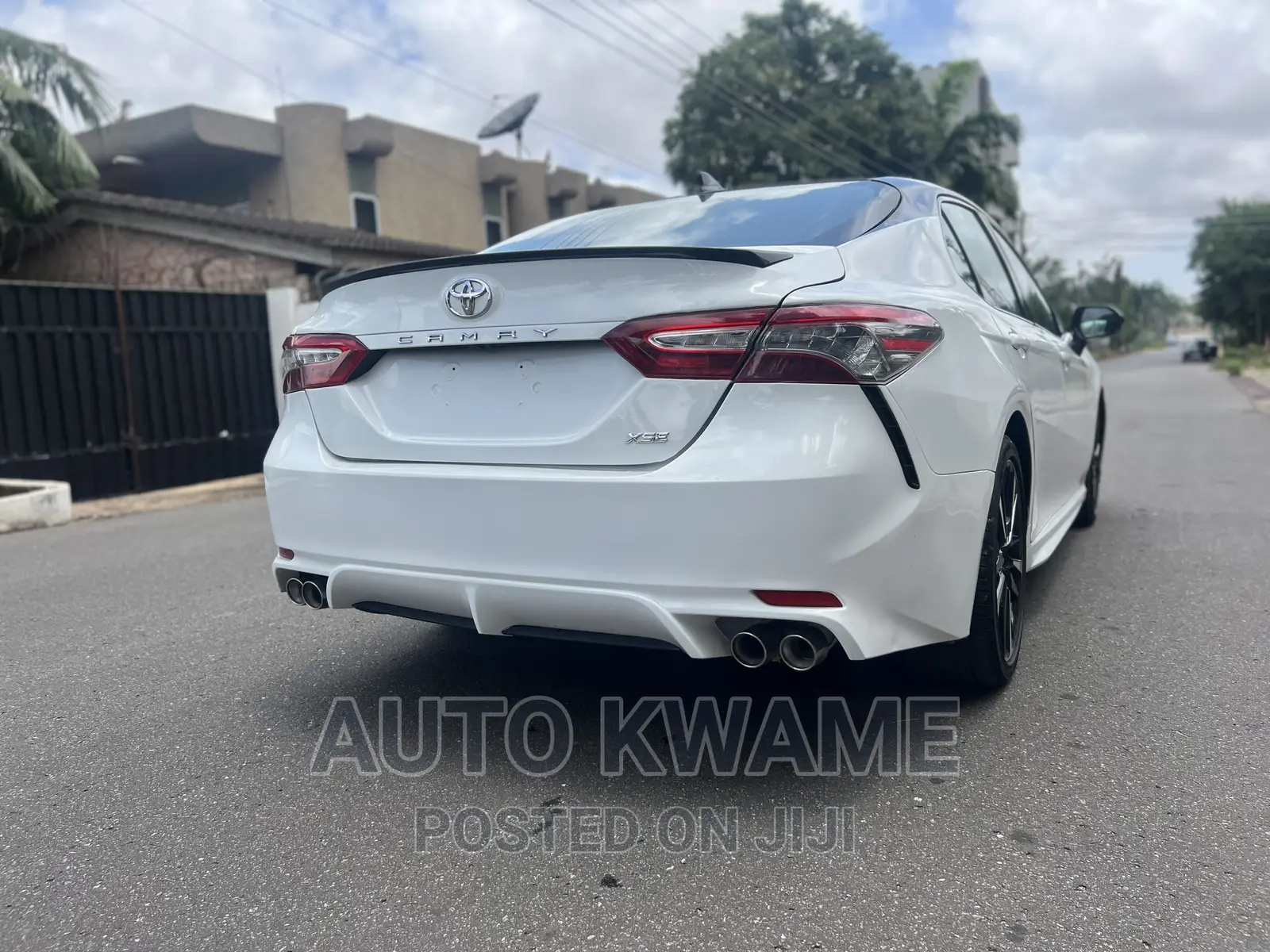 Toyota Camry XSE (2.5L 4cyl 8A) 2019 White