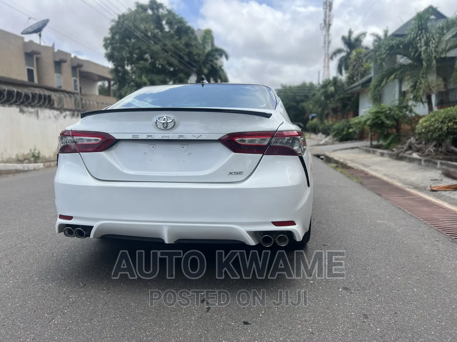 Toyota Camry XSE (2.5L 4cyl 8A) 2019 White