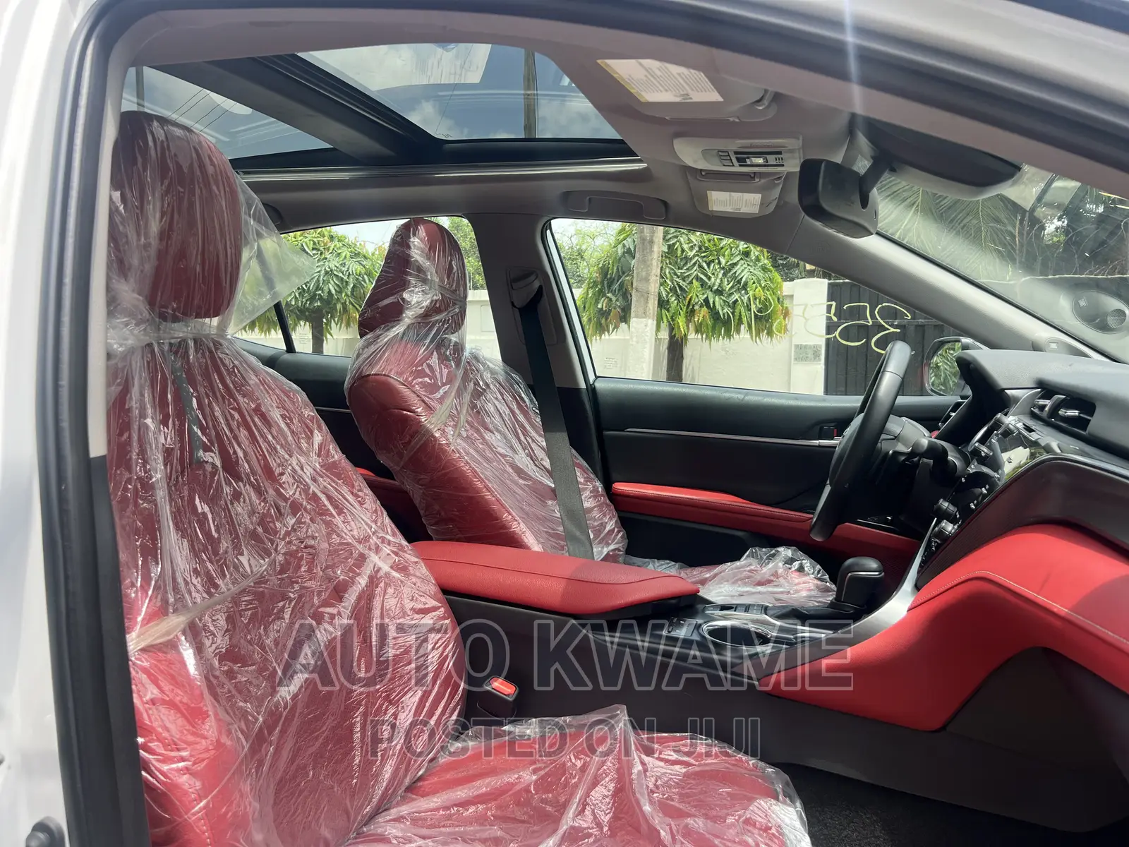 Toyota Camry XSE (2.5L 4cyl 8A) 2019 White