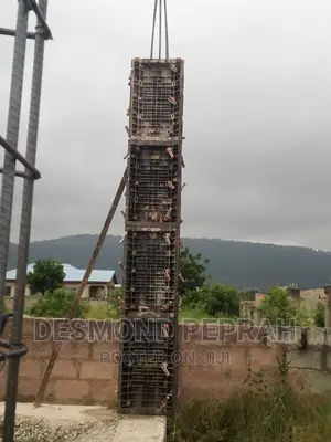 Plastic Molden Pillars