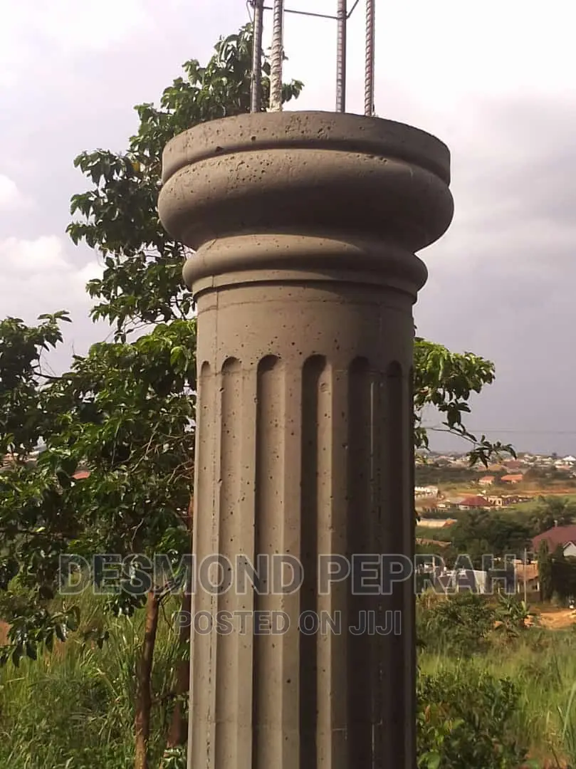 Plastic Molden Pillars