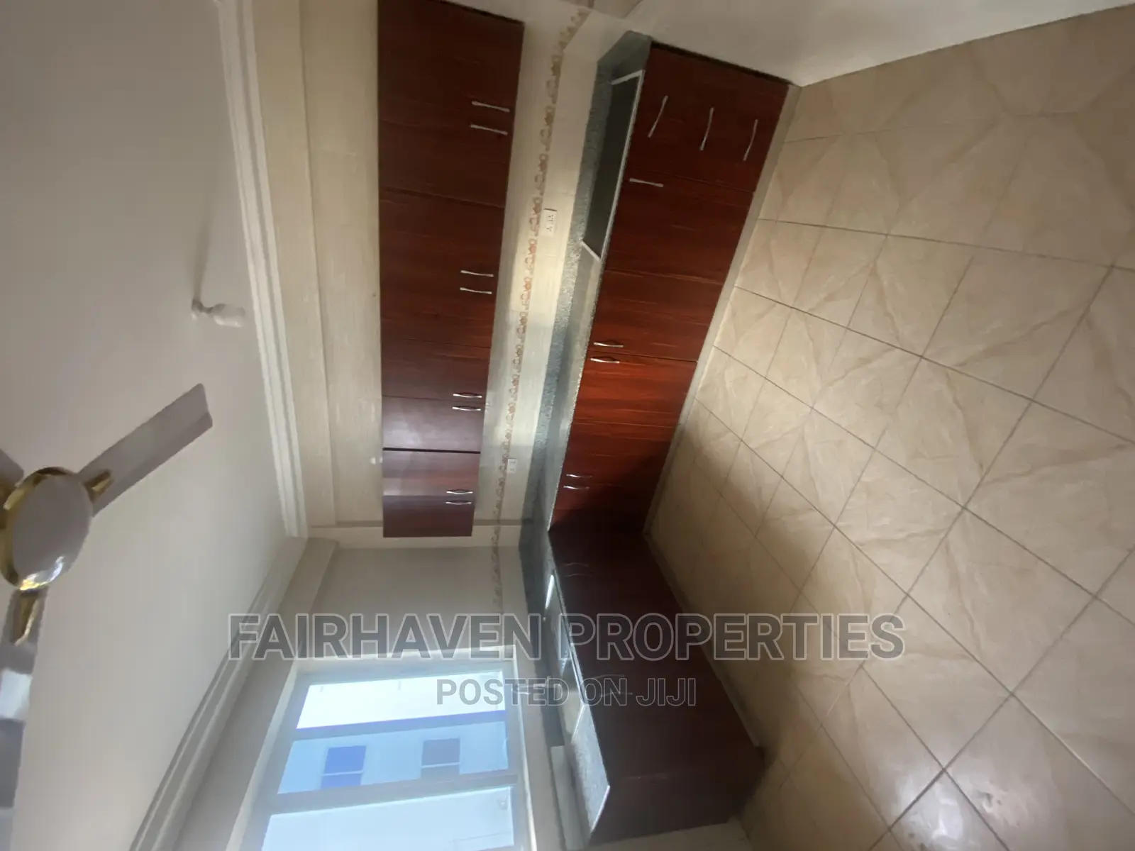 3bdrm Apartment in Tseaddo, Airport Residential Area for rent