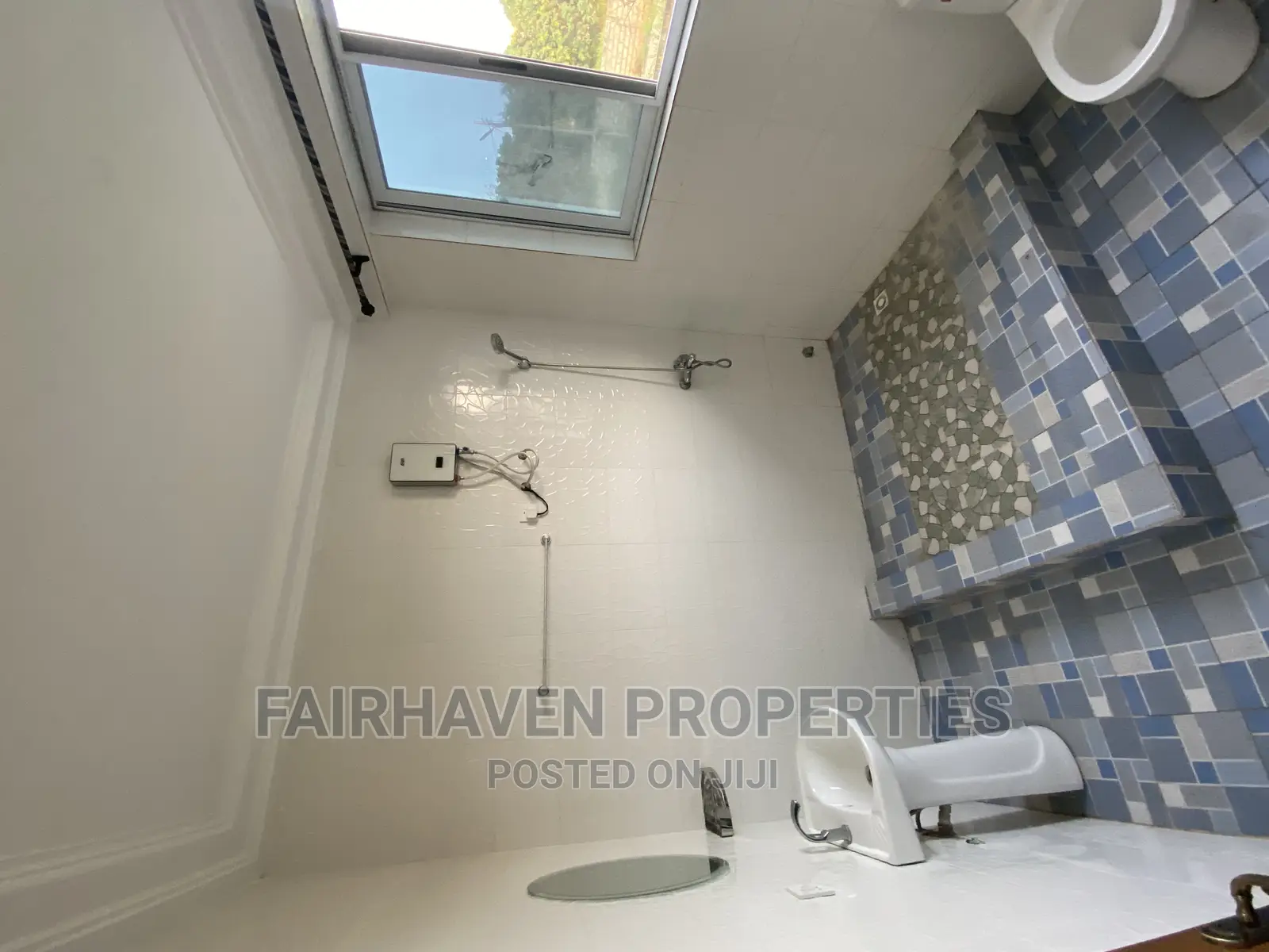 3bdrm Apartment in Tseaddo, Airport Residential Area for rent
