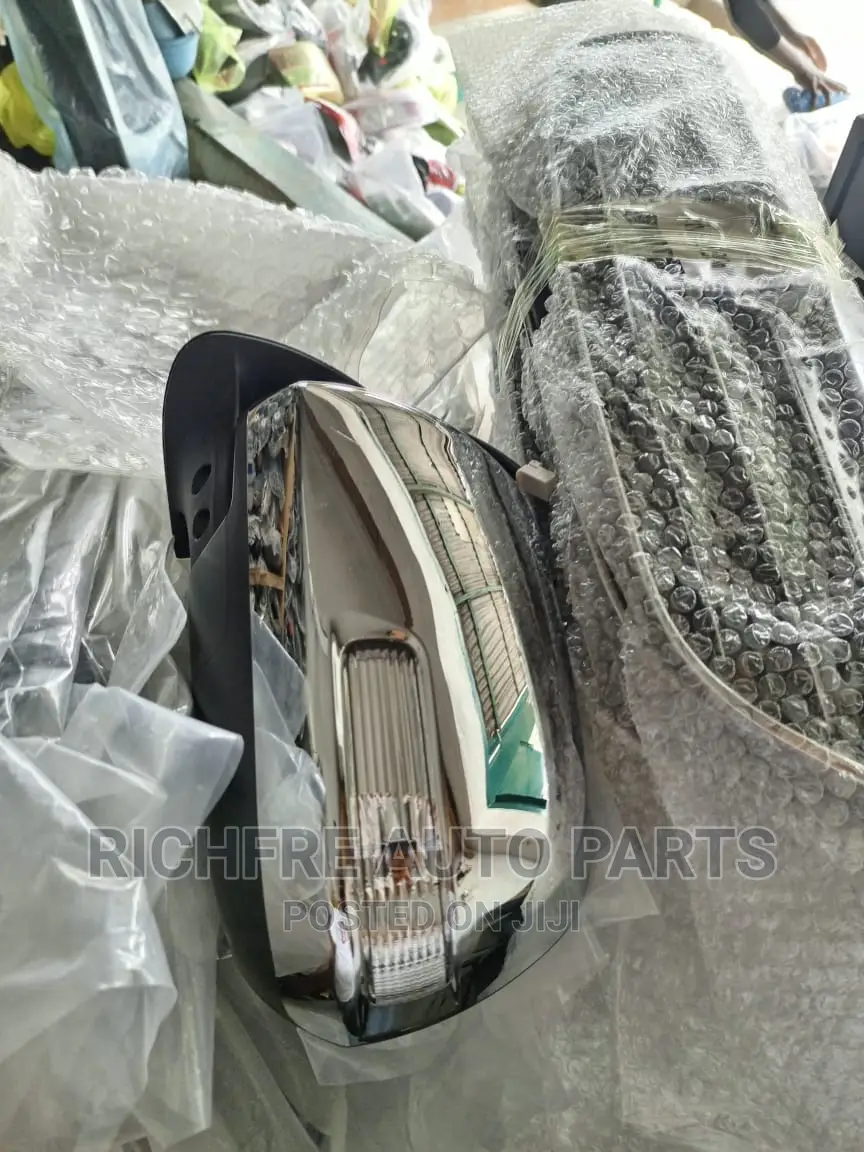 Toyota Hilux 2012 Side Mirror