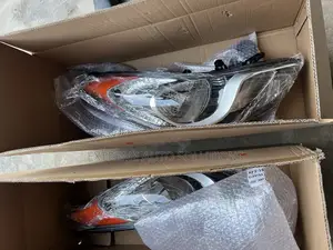 Hyundai Avante 2012 Headlight