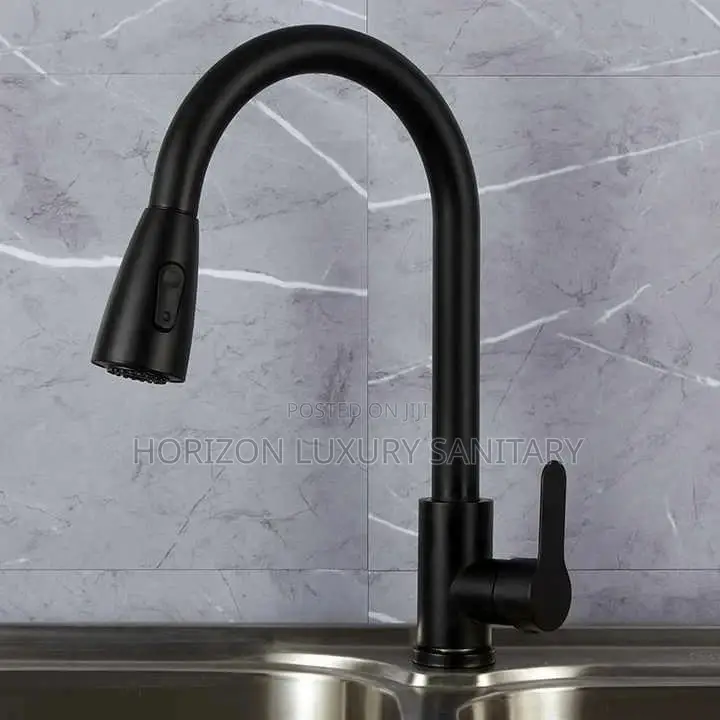 Luxury 360° Rotation Pullout Hot and Cold Kitchen Faucet