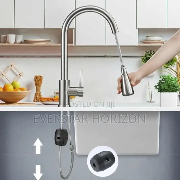 Luxury 360° Rotation Pullout Hot and Cold Kitchen Faucet