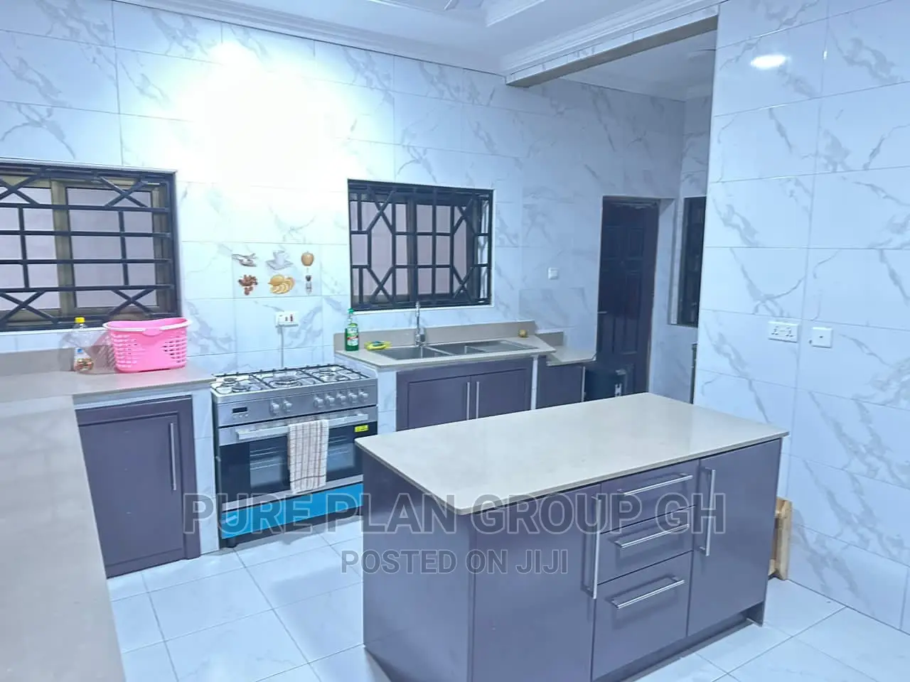 Furnished 7bdrm House in Westland for rent