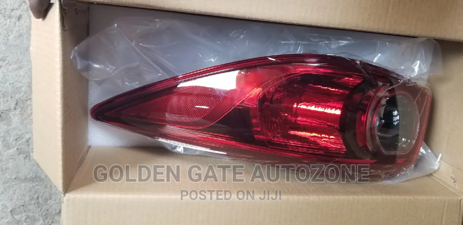 Mazda 3 2015 Taillight