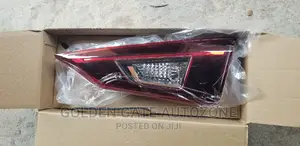 Mazda 3 2015 Bootlight