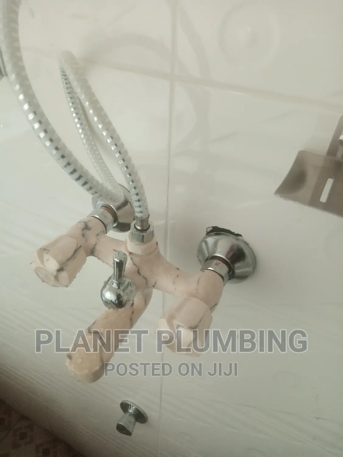 Saloon Plumbing and Set Up